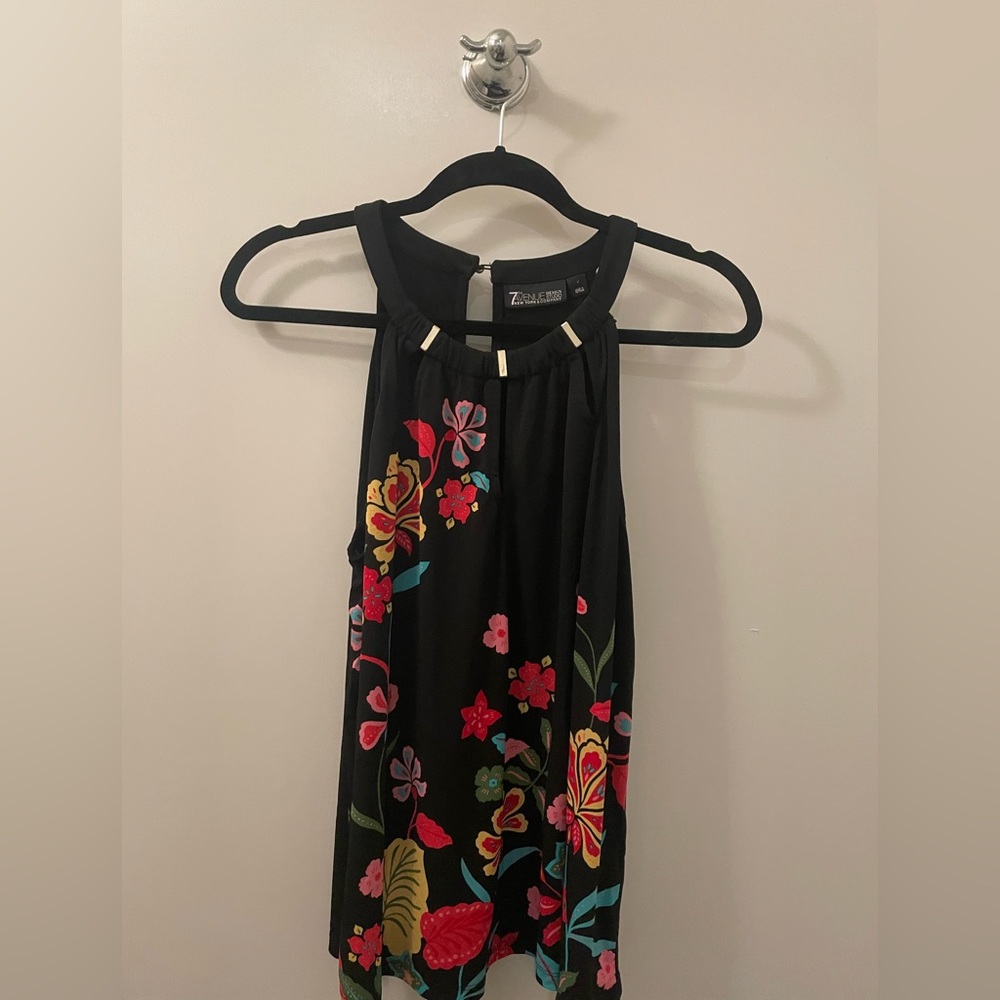 Sleeveless Blouse with Floral Print